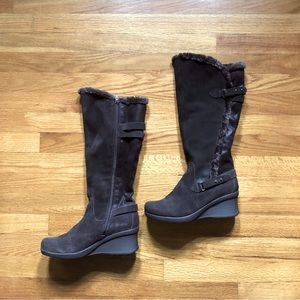 Baretraps Suede Boots Size 8.5
